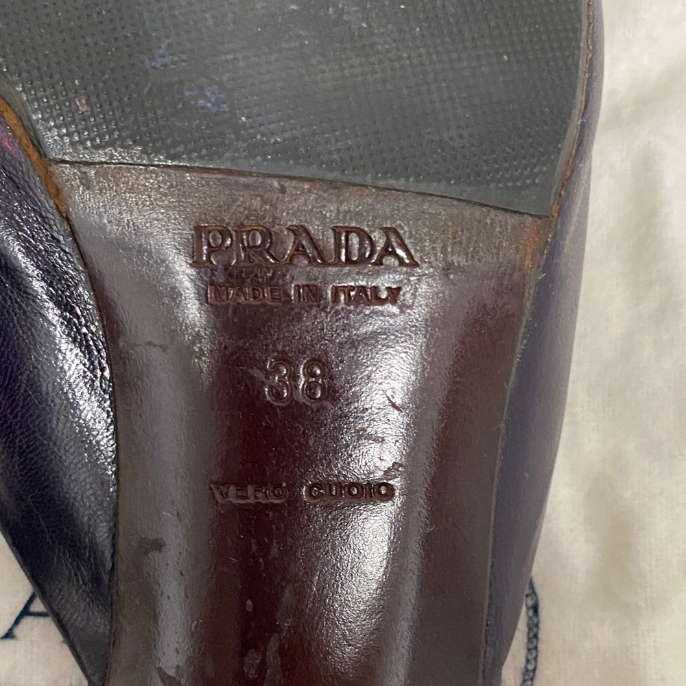 Vintage Prada Women's Dark Brown and Magenta Leather Mules ๐ - Picture 3 of 5